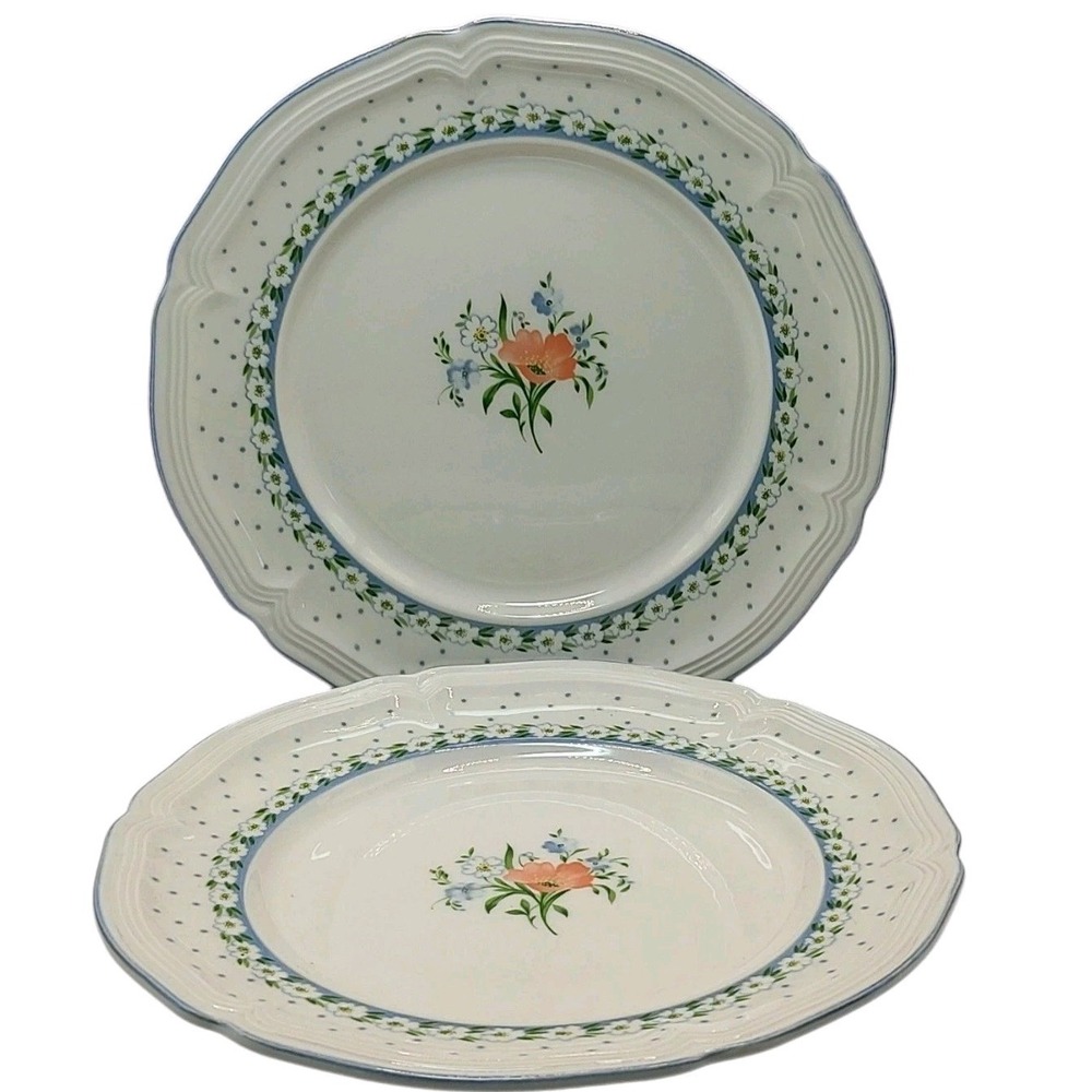 Villeroy and Boch Dessert Plates Romantica Blue Luxembourg Scalloped Set of Two